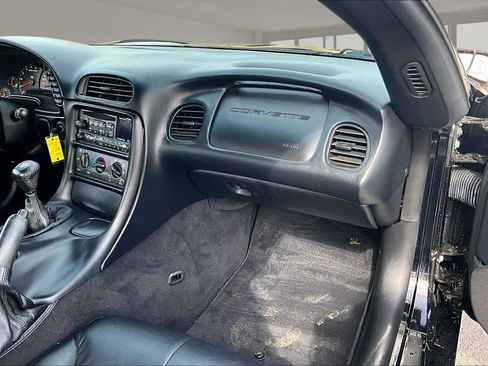 Used 2002 Chevrolet Corvette Coupe image 20