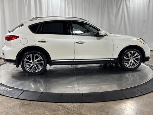 Used 2017 INFINITI QX50 2WD w/ Deluxe Touring Package image 6