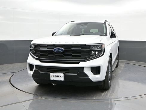 New 2026 Ford Expedition Active RWD image 27