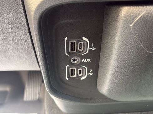Used 2023 RAM 1500 Lone Star AWD/4WD image 16