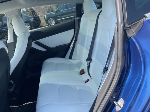 Used 2020 Tesla Model 3 Performance image 10