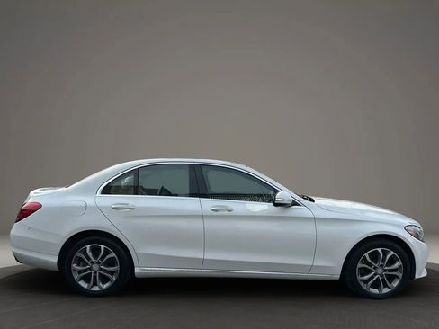 Used 2015 Mercedes-Benz C 300 4MATIC Sedan image 4