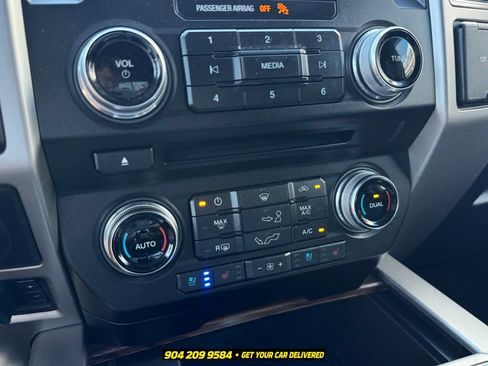 Used 2018 Ford F150 Lariat w/ Equipment Group 502A Luxury AWD/4WD image 20