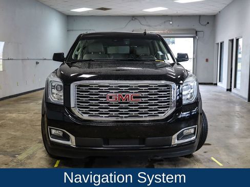 Used 2018 GMC Yukon Denali w/ Denali Ultimate Package image 2