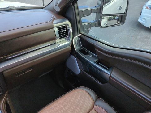 Used 2025 Ford F250 King Ranch w/ Chrome Package AWD/4WD image 17