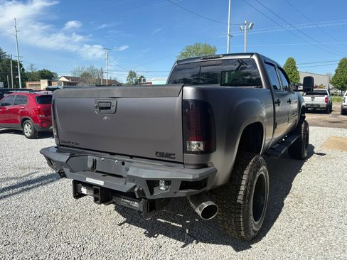 Used 2011 GMC Sierra 3500 Denali AWD/4WD image 5