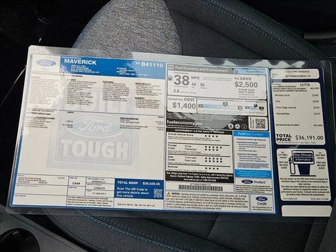 New 2025 Ford Maverick XLT w/ XLT Luxury Package FWD image 18