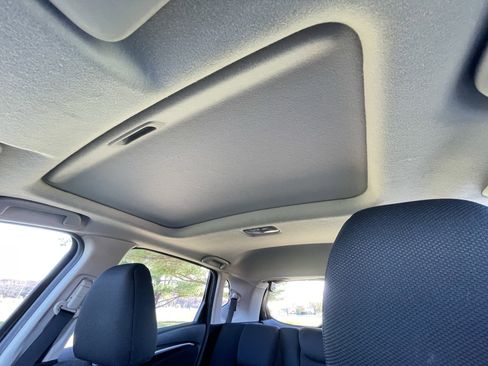 Used 2017 Honda Fit EX image 30