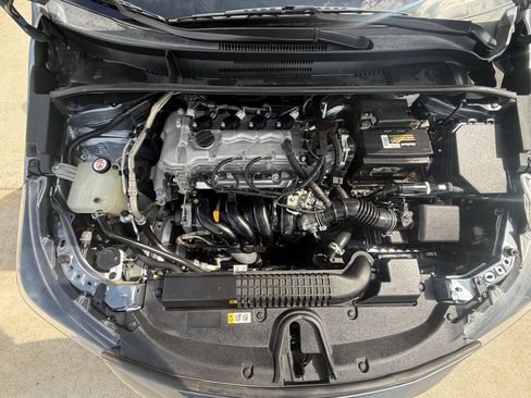 Used 2021 Toyota Corolla LE FWD image 19