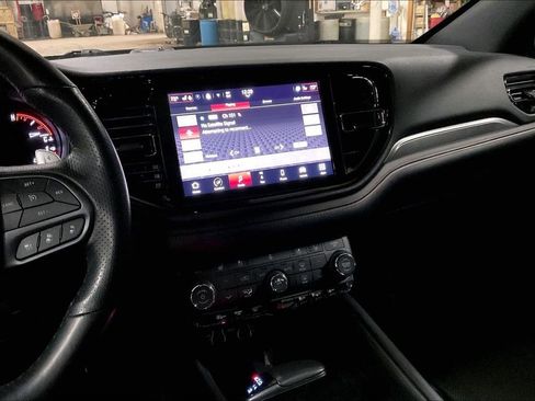 Used 2025 Dodge Durango GT image 6