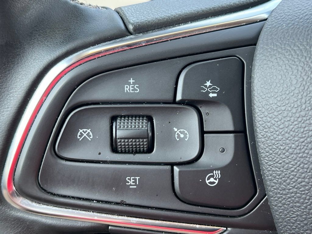 Used 2025 Buick Encore GX Avenir w/ Avenir Technology Package AWD/4WD image 13