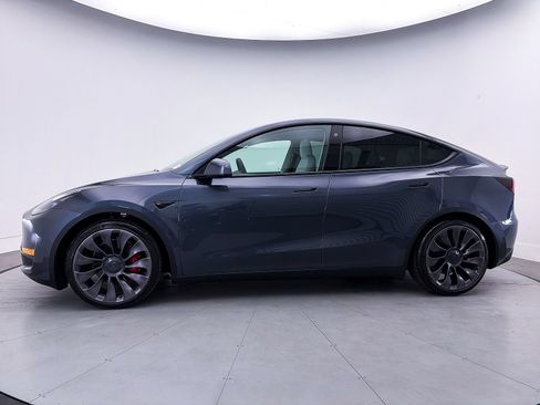 Used 2022 Tesla Model Y Performance AWD/4WD image 35