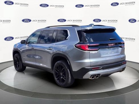Used 2024 GMC Acadia Elevation w/ Luxury Package AWD/4WD image 3