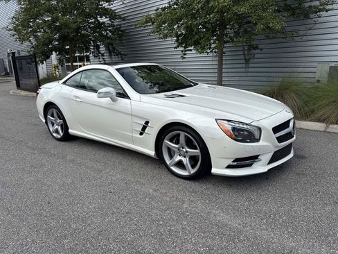 Used 2015 Mercedes-Benz SL 550 image 4