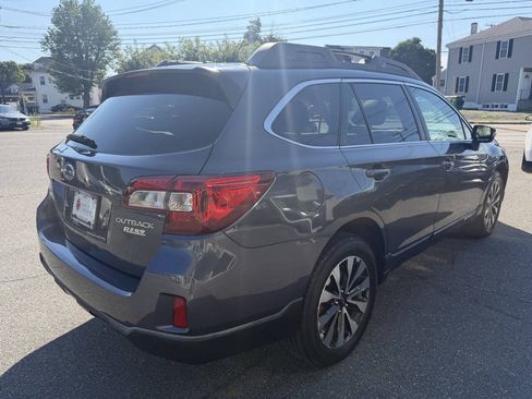 Used 2015 Subaru Outback 2.5i Limited AWD/4WD image 9