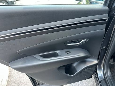 Used 2023 Hyundai Tucson SE AWD/4WD image 10