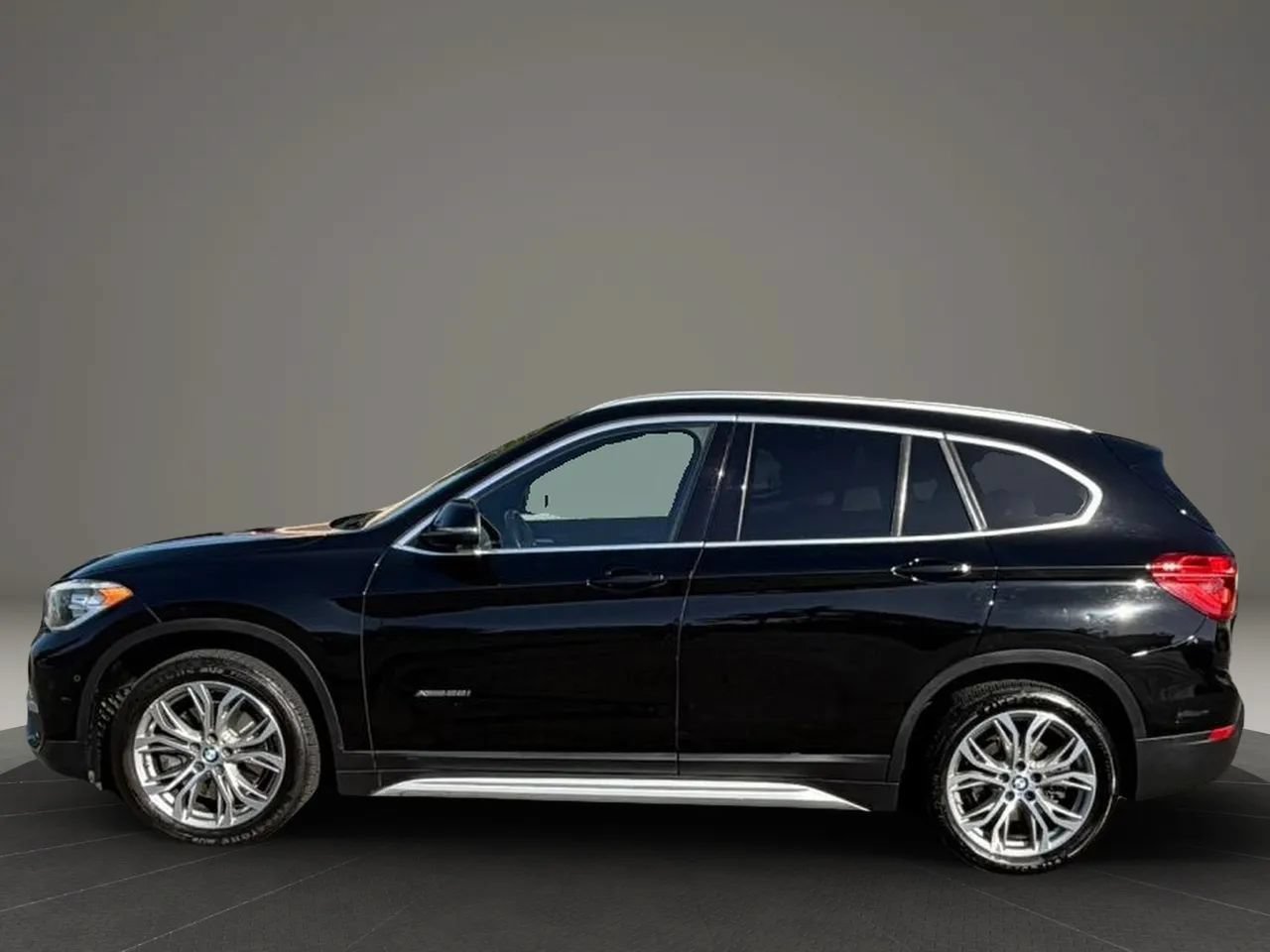 Used 2016 BMW X1 xDrive28i AWD/4WD image 8
