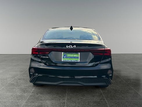 Used 2024 Kia Forte LXS image 6
