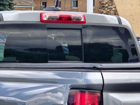 Used 2023 Chevrolet Colorado ZR2 w/ ZR2 Convenience Package III AWD/4WD image 17