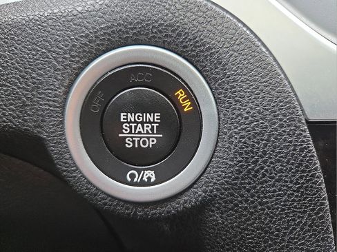 Used 2023 Chrysler 300 Touring L w/ Popular Equipment Group RWD image 19