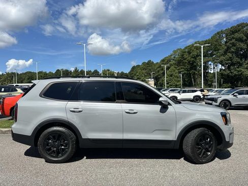Used 2025 Kia Telluride SX Prestige X-Pro AWD/4WD image 4