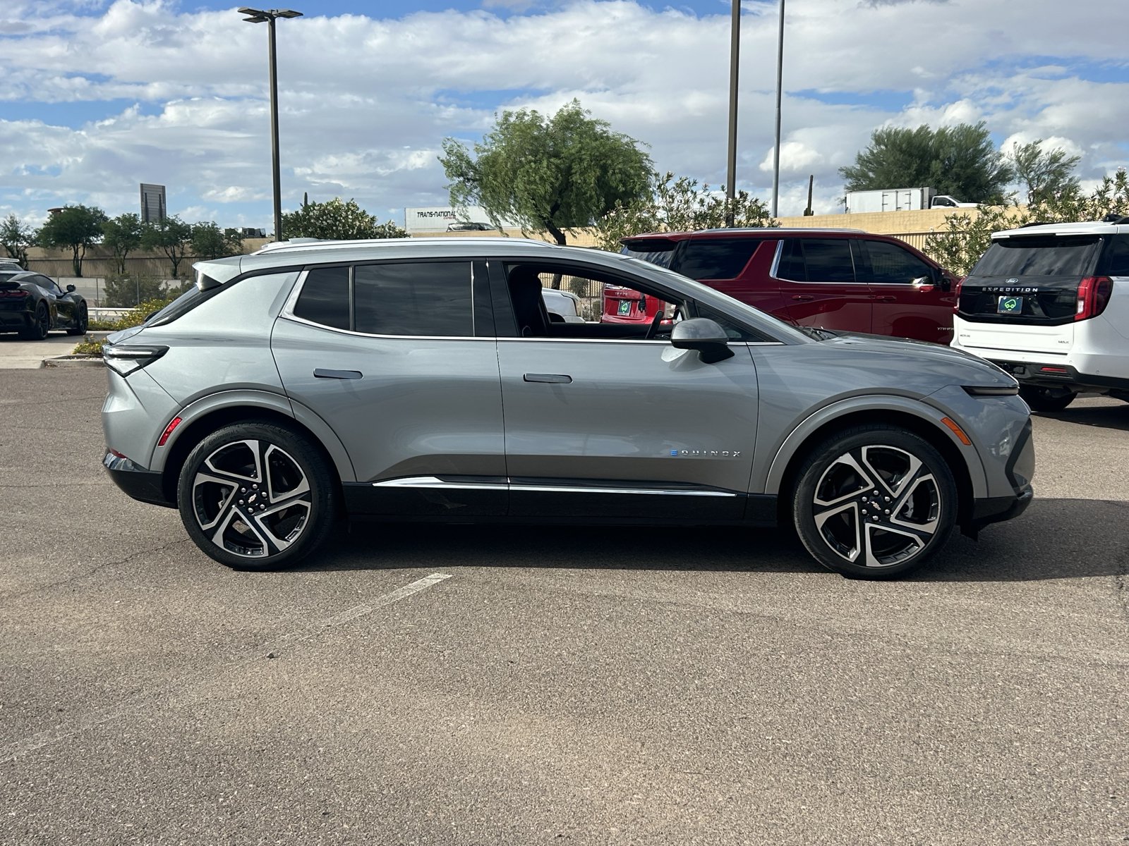 Certified 2024 Chevrolet Equinox EV LT FWD image 6
