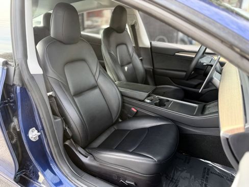 Used 2022 Tesla Model 3 Standard Range image 34