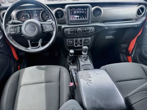 Used 2018 Jeep Wrangler Unlimited Sport S AWD/4WD image 24