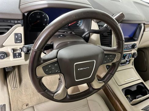 Used 2019 GMC Yukon Denali AWD/4WD image 30