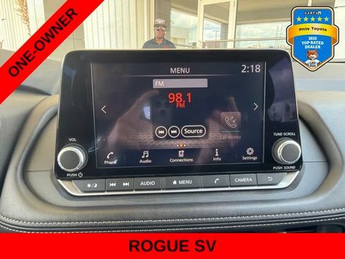 Used 2025 Nissan Rogue SV FWD image 16