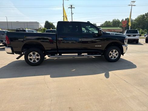 Used 2026 RAM 2500 Big Horn AWD/4WD image 12
