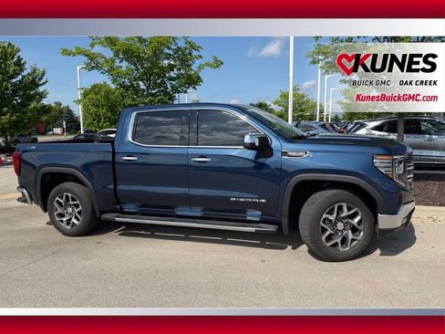 Used 2022 GMC Sierra 1500 SLT w/ SLT Convenience Package AWD/4WD image 8