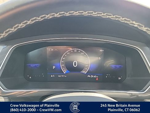 Certified 2023 Volkswagen Tiguan SE w/ Panoramic Sunroof Package image 4