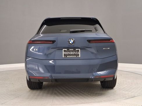 New 2026 BMW iX xDrive45 image 8