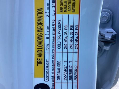 Used 2022 Chevrolet Colorado W/T w/ WT Convenience Package image 58