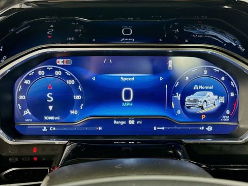 Used 2024 Chevrolet Silverado 1500 High Country w/ Technology Package image 12