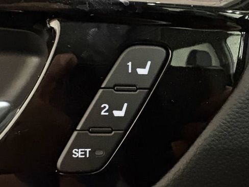 Used 2025 Honda CR-V EX-L image 14