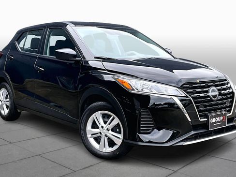 Certified 2025 Nissan Kicks Play S w/ Interior Electronics Package image 2