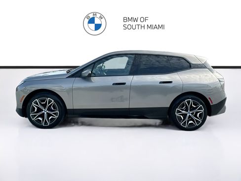 Certified 2024 BMW iX xDrive50 w/ Sport Package AWD/4WD image 4