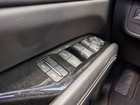 Used 2023 Cadillac Escalade V w/ LPO, ONYX Package AWD/4WD image 24
