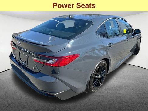 Used 2025 Toyota Camry SE FWD image 12