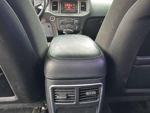 Used 2016 Dodge Charger SE w/ Sport Appearance Group RWD image 12