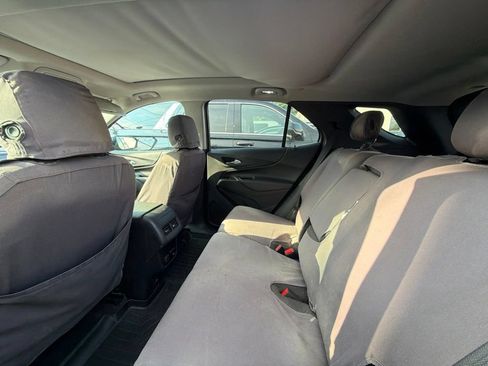 Used 2018 Chevrolet Equinox LT w/ Sun & Infotainment Package AWD/4WD image 12