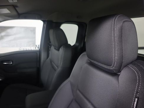 Certified 2024 Nissan Frontier SV w/ Technology Package image 14