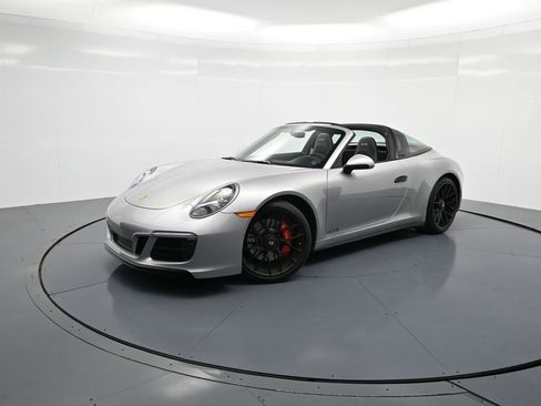 Certified 2019 Porsche 911 Targa 4 GTS image 1