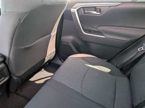 Used 2022 Toyota RAV4 XLE w/ Convenience Package FWD image 36