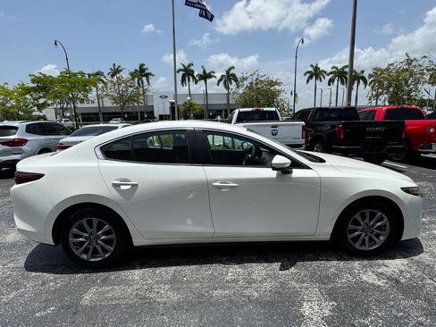 Used 2021 MAZDA MAZDA3 s FWD image 9