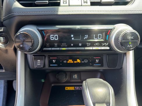 Used 2025 Toyota RAV4 Limited w/ Advanced Technology Package AWD/4WD image 17