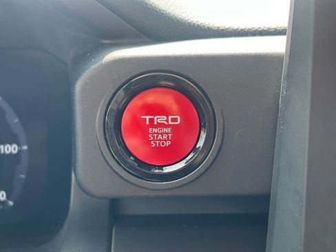 Certified 2024 Toyota Tacoma TRD Off-Road AWD/4WD image 27