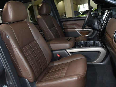 Used 2023 Nissan Titan Platinum Reserve w/ Moonroof Package AWD/4WD image 8